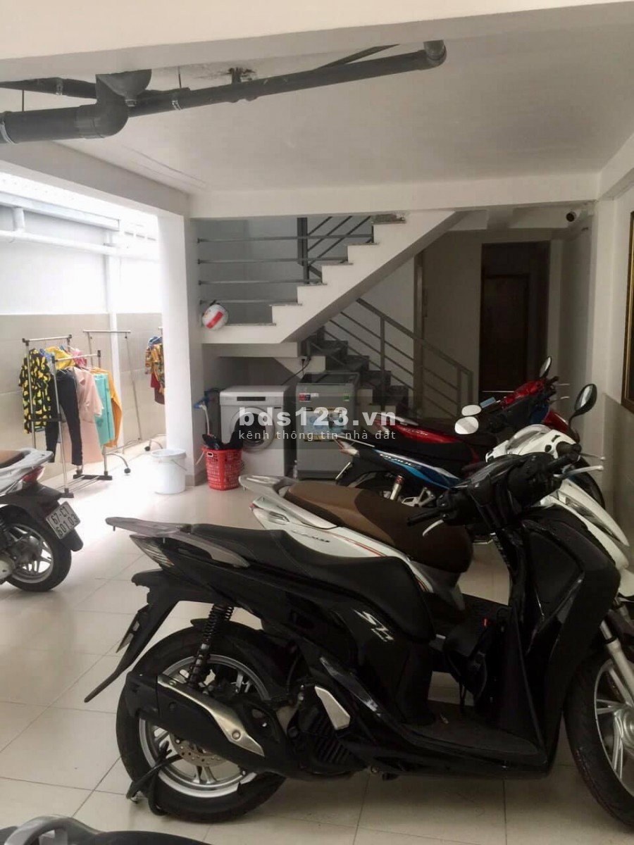 Siêu CHDV 15 Phòng , NGUYỄN TRÃI, P.3, Q.5, 105m2, 5Lầu, Thang Máy, Hiệu Suất Cho Thuê 80Tr/Th, Chỉ 17tỷ5
