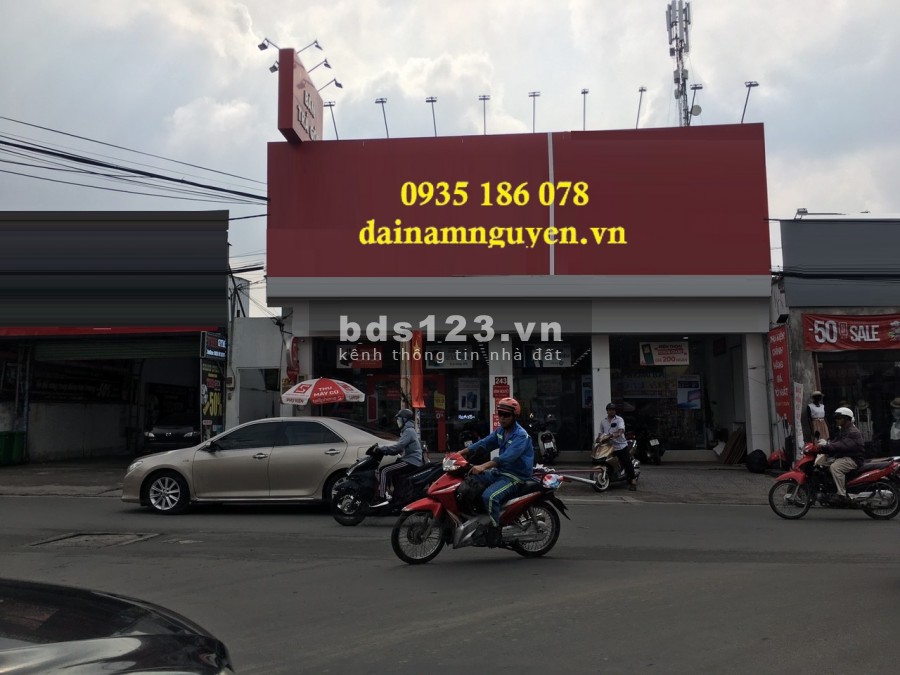 Mặt Tiền k.doanh vỉa hè rộng dt: 10x 30 Nguyễn Thị Tú