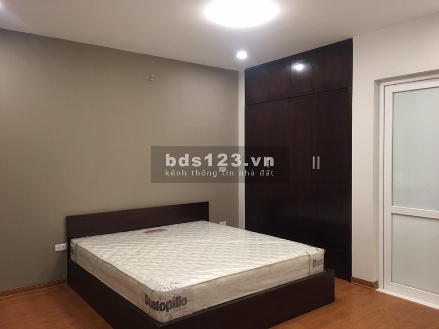CC Học viện Quốc Phòng, 03PN, tầng trung, Bc: Nam, full đồ, đã có sổ giá 3,4 tỷ.