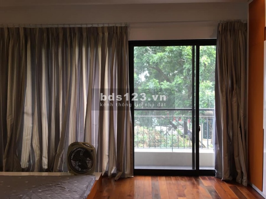 View hồ Tây, kinh doanh đỉnh, 3 thoáng, 8 tầng, 100m2, MT 6m, 24.5 tỷ lh 0968990560