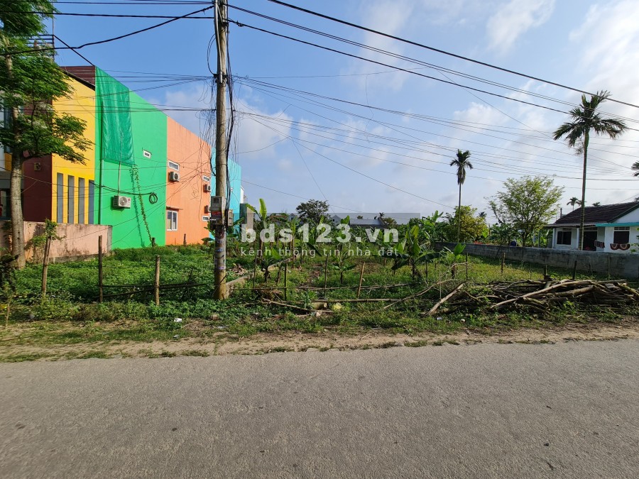 Bán Lô Đất Hiếm Có Để Làm Kho, Xây Biệt Thự. View Sông Như Ý. Mặt Tiền Đường Liên Xã Thủy Vân.