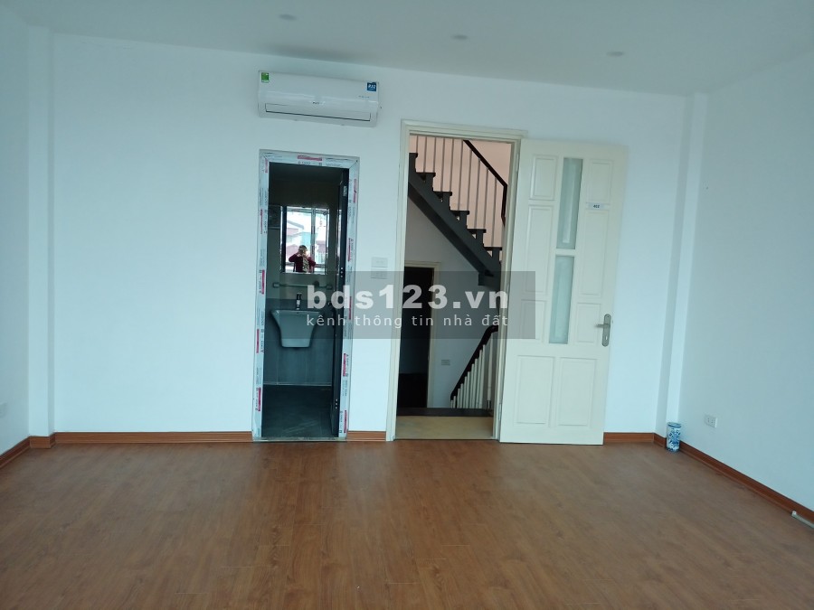 Bán nhà Đường Cầu Giấy, phân lô, ô tô, vỉa hè, 60m2 x 5 tầng, MT 5m, 12.5 tỷ