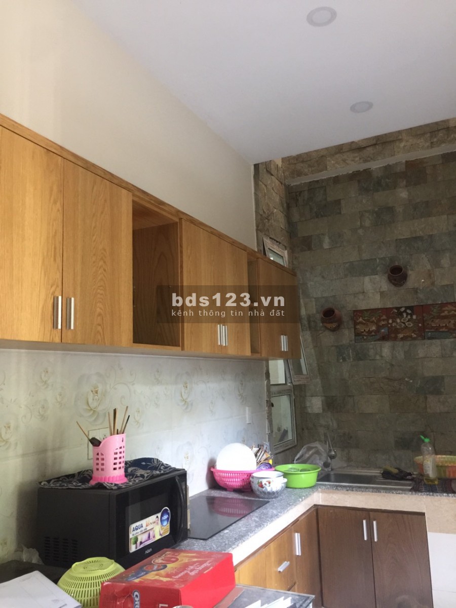 BÁN NHÀ 3 TẦNG LẠC LONG QUÂN, QUẬN TÂN BÌNH, 54M2 GIÁ CHỈ 4.25 TỶ
