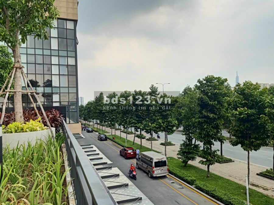 Văn phòng Startup - Officetel Mai Chí Thọ, dt 35m2, có sẵn bàn ghế làm việc - cho thuê giá siêu rẻ.