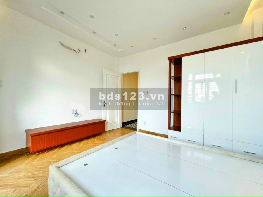 Bán nhà phố đẹp Đường Quang Trung, phường 10, Quận Gò vấp, Hồ Chí Minh