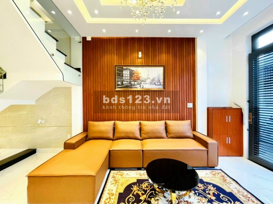 Bán nhà phố đẹp Đường Quang Trung, phường 10, Quận Gò vấp, Hồ Chí Minh