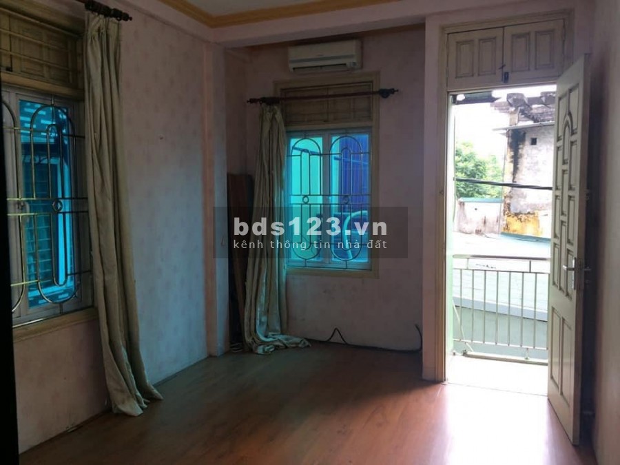bán nhah nhà giáp nhị 4 tầng 42m ngõ oto đỗ cửa,
