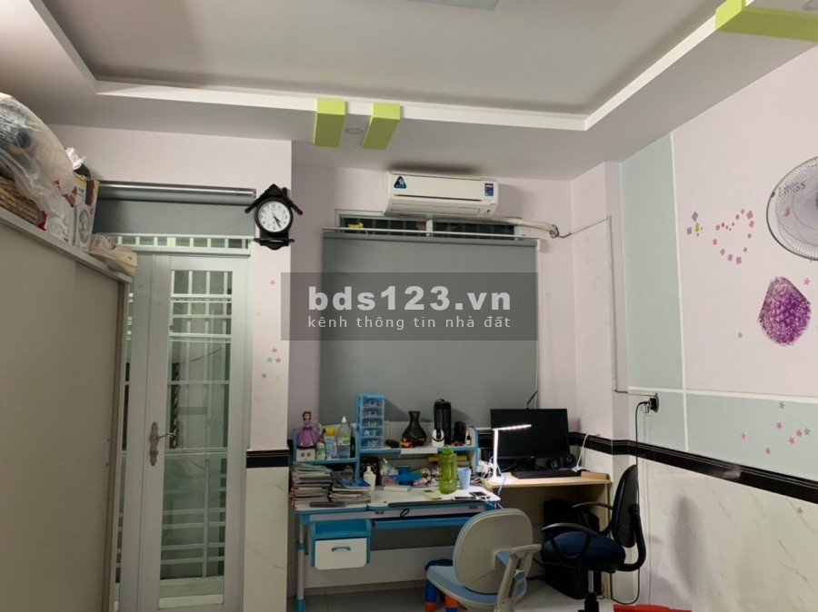 Nhà Hoàng Sa quận 3 dt: 40m2 2 tầng chỉ 3 tỷ 9