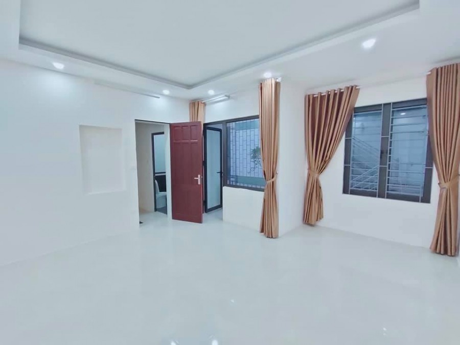 Chỉ với 2.85 tỷ có ngay nhà Khâm Thiên Đống Đa, 34m2, 4T, ôtô 30m, ở Ngay , Nội thất long lanh.