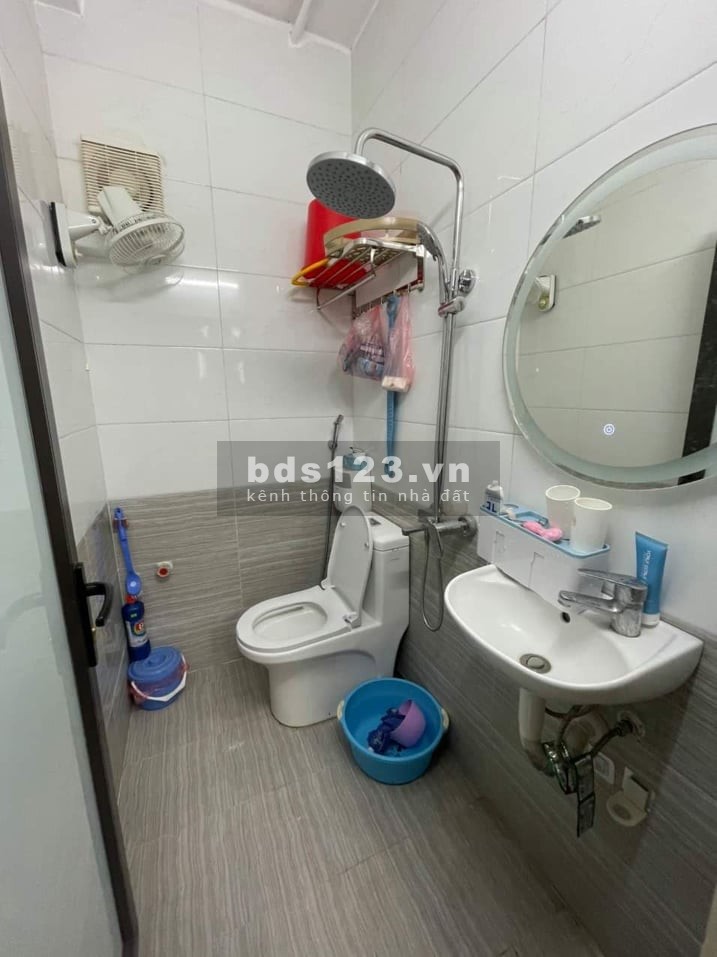 Bán nhà Gốc Đề 21mx4T xây chắc chắn, giá 1.85 tỷ lh 0916010180