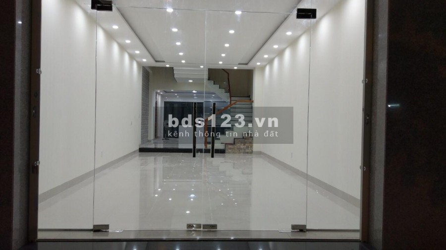 Cho thuê mặt bằng 200m2 đường Hoàng Hoa Thám P.2. Cách biển 50m.