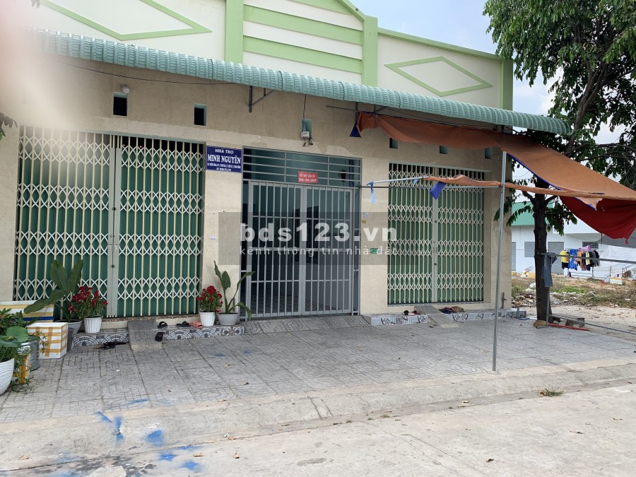 (CHÍNH CHỦ BÁN)Tuổi Già Về Quê Sinh Sống Nên Cần(BÁN GẤP) 4 Dãy Phòng Trọ Thu Nhập 25/thág