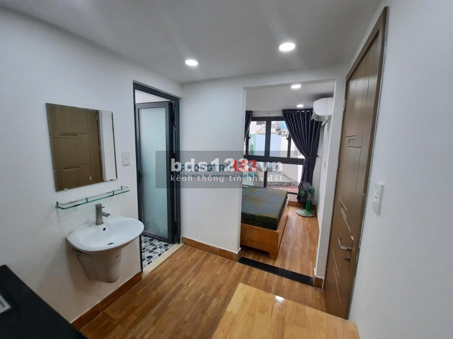 Cho thuê Nhà kd CHDV Đường Lê Quý Đôn, P.12, QPhú Nhuận. DT: 4 x 15m