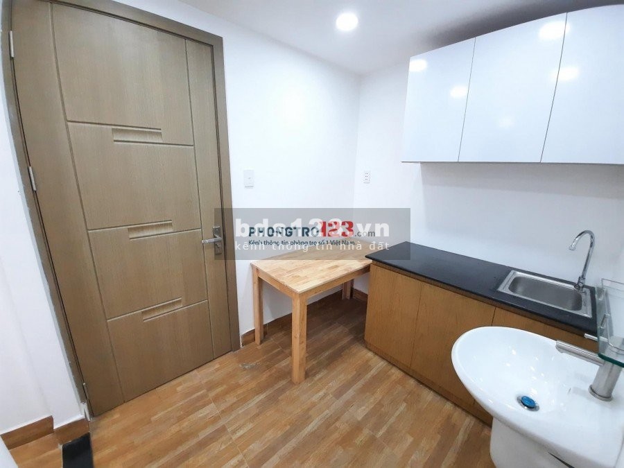 Cho thuê Nhà kd CHDV Đường Lê Quý Đôn, P.12, QPhú Nhuận. DT: 4 x 15m