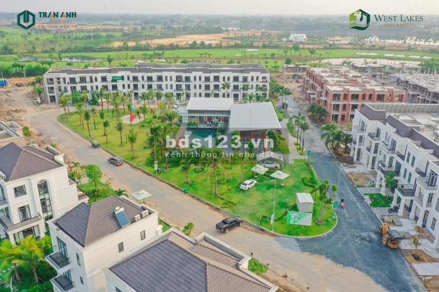 Biệt thự cao cấp trong lòng sân Golf chỉ 3 tỷ 2/căn