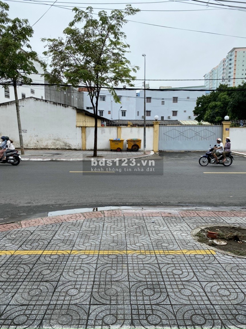 Bán nhà góc 2 mặt tiền Xô Viết Nghệ Tĩnh, phường Thắng Tam.