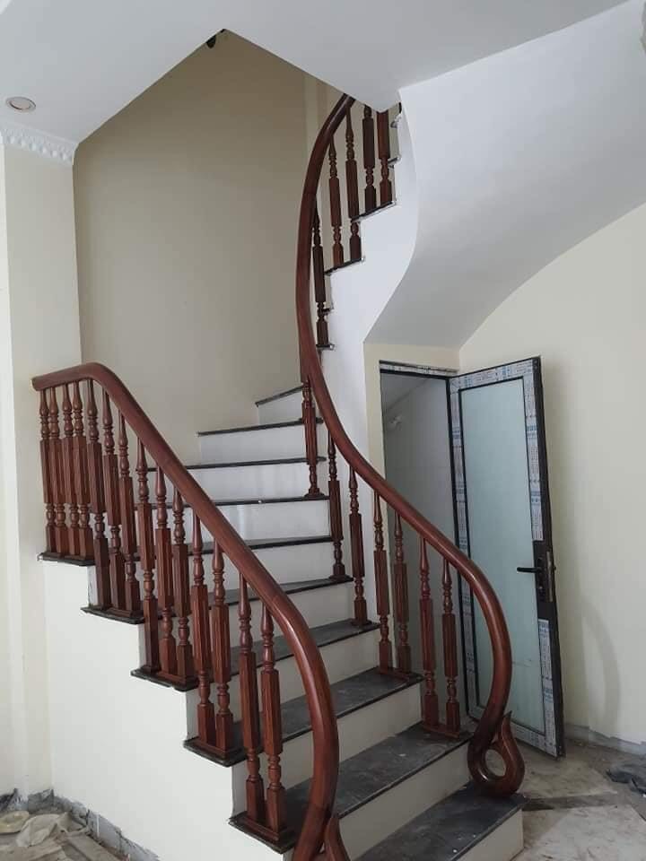 Bán gấp nhà Vĩnh Hưng mới tinh, đường rộng rãi xe ba gác đi lại, giá rẻ bất ngờ