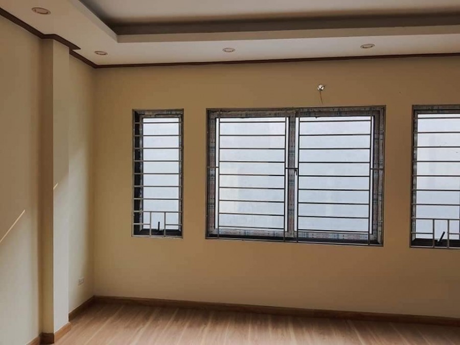 Bán gấp nhà Vĩnh Hưng mới tinh, đường rộng rãi xe ba gác đi lại, giá rẻ bất ngờ