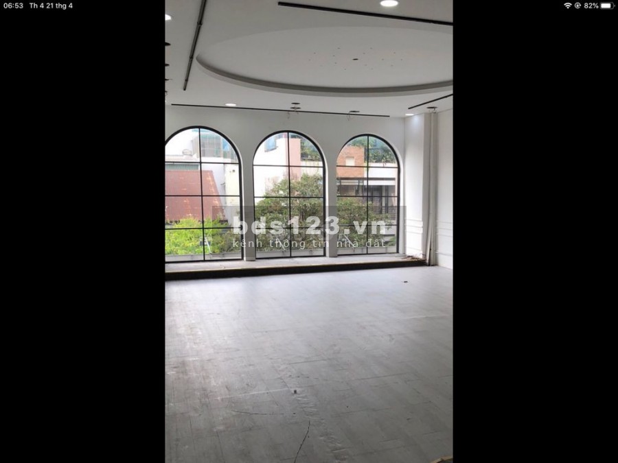 Cho thuê Nhà nguyên căn Mặt tiền Đường Nguyễn Đình Chiểu, P.5, Q3. DT: 6 x 15m