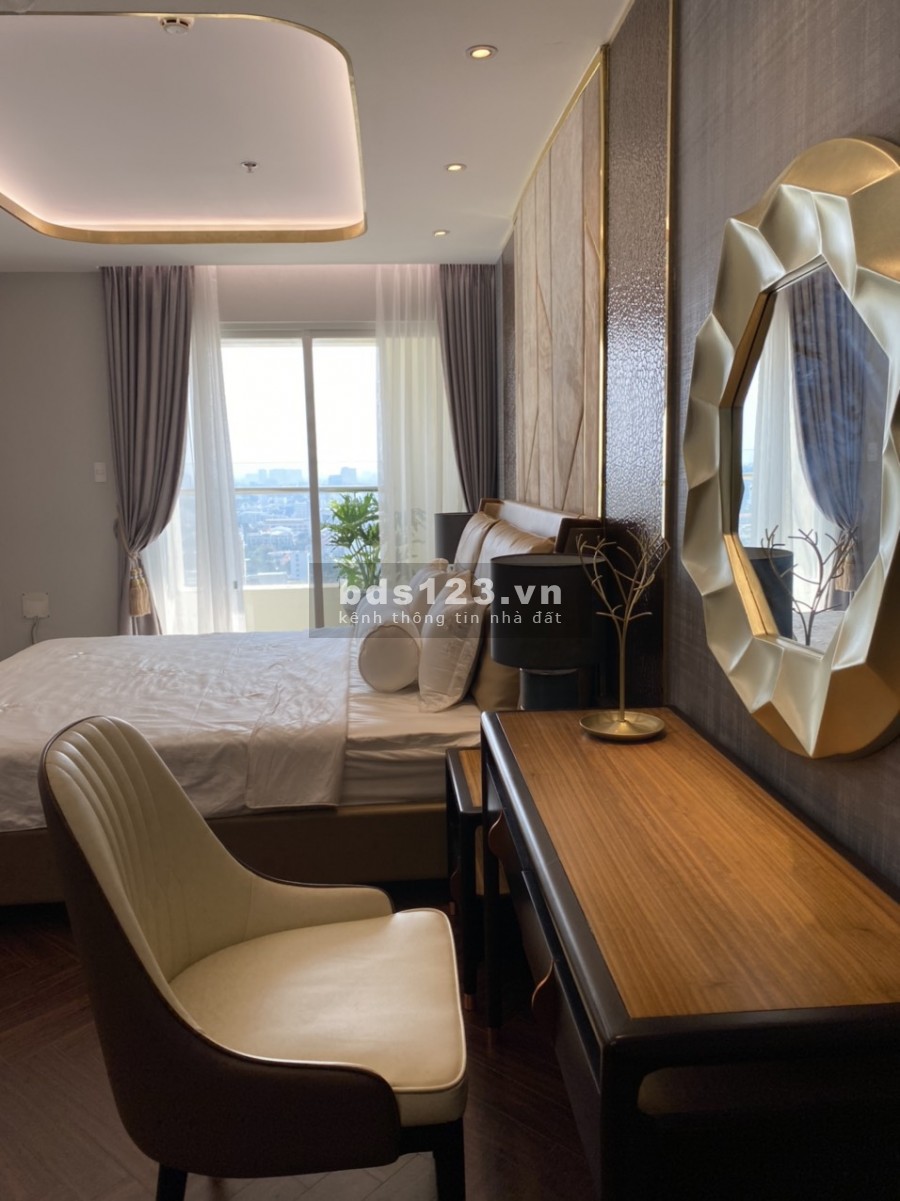 Cho thuê căn hộ Penthouse Terra Royal, 3 phòng ngủ DT 116m2 nội thất cao cấp đẹp y hình #45 Triệu Tel 0942811343 Tony đi xem (Zalo/Phone)