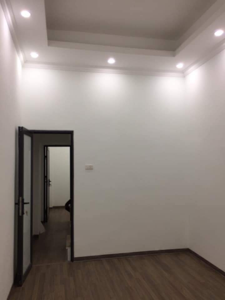 Ô TÔ ĐỖ CỬA, NGÕ 3 THÁI HÀ, ĐỐNG ĐA, 40M, 4 TẦNG , MẶT TIỀN 3.5M, GIÁ 3.8TỶ