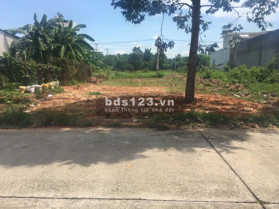 CẦN VỐN LÀM ĂN BÁN LỖ 600M2 ĐẤT NẰM GẦN CHỢ VÀ ĐỐI DIỆN KHU CÔNG NGHIỆP LH: 0377.991.382 