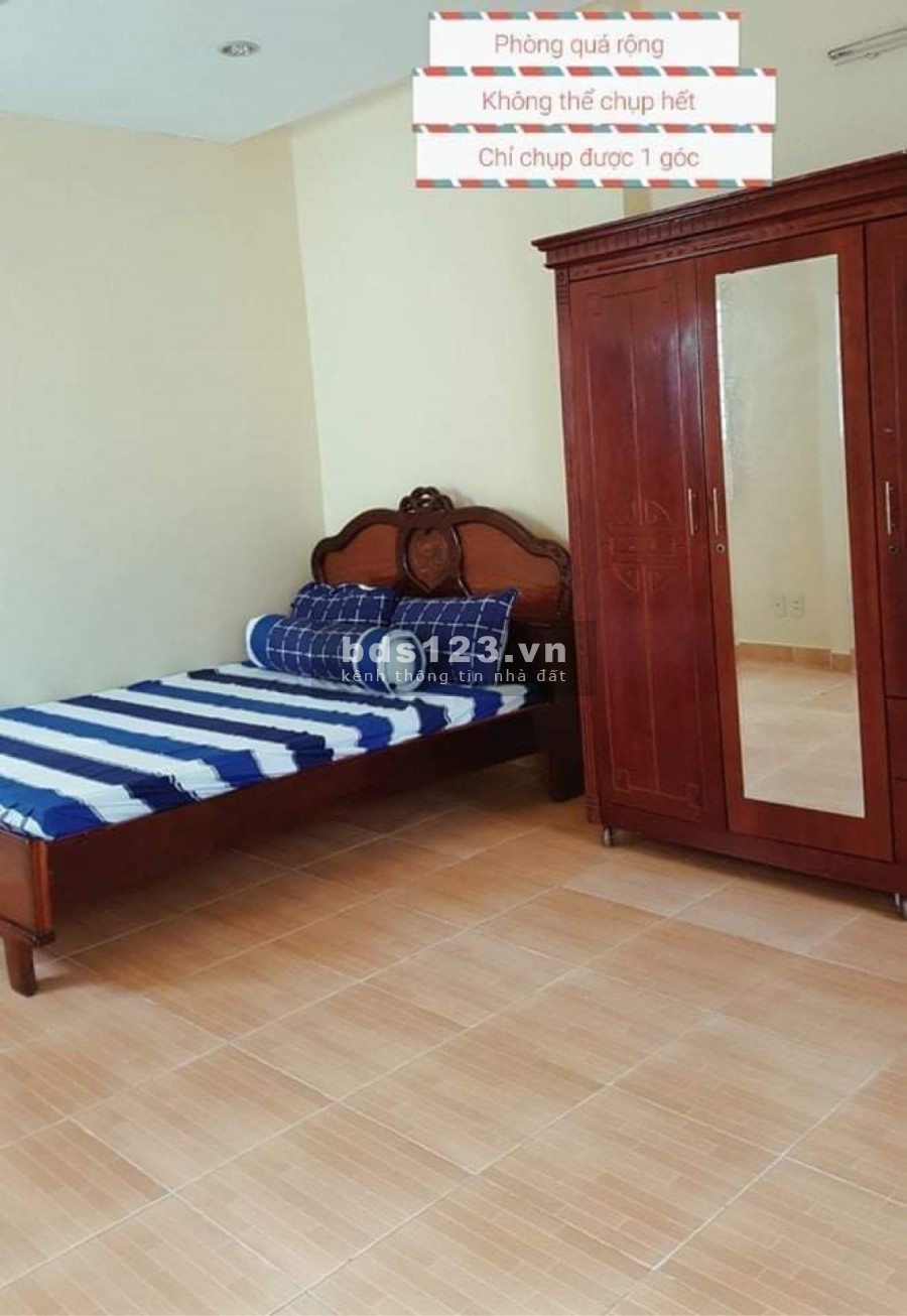 GÓC NHƯỢNG PHÒNG TRONG NHÀ NGUYÊN CĂN