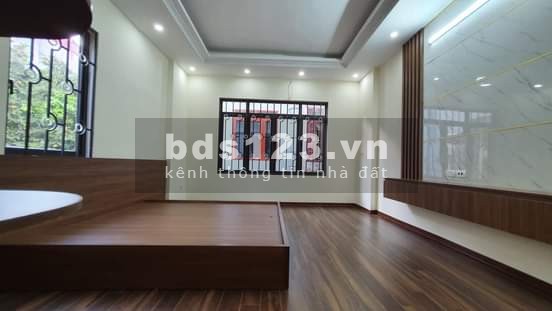BÁN NHÀ ĐẸP HUY HOÀNG - ĐƯỜNG THÔNG, XE BA GÁC CHẠY HẾT GA.Kim Ngưu 30M 5T 4.2Mt 3.5 tỷ