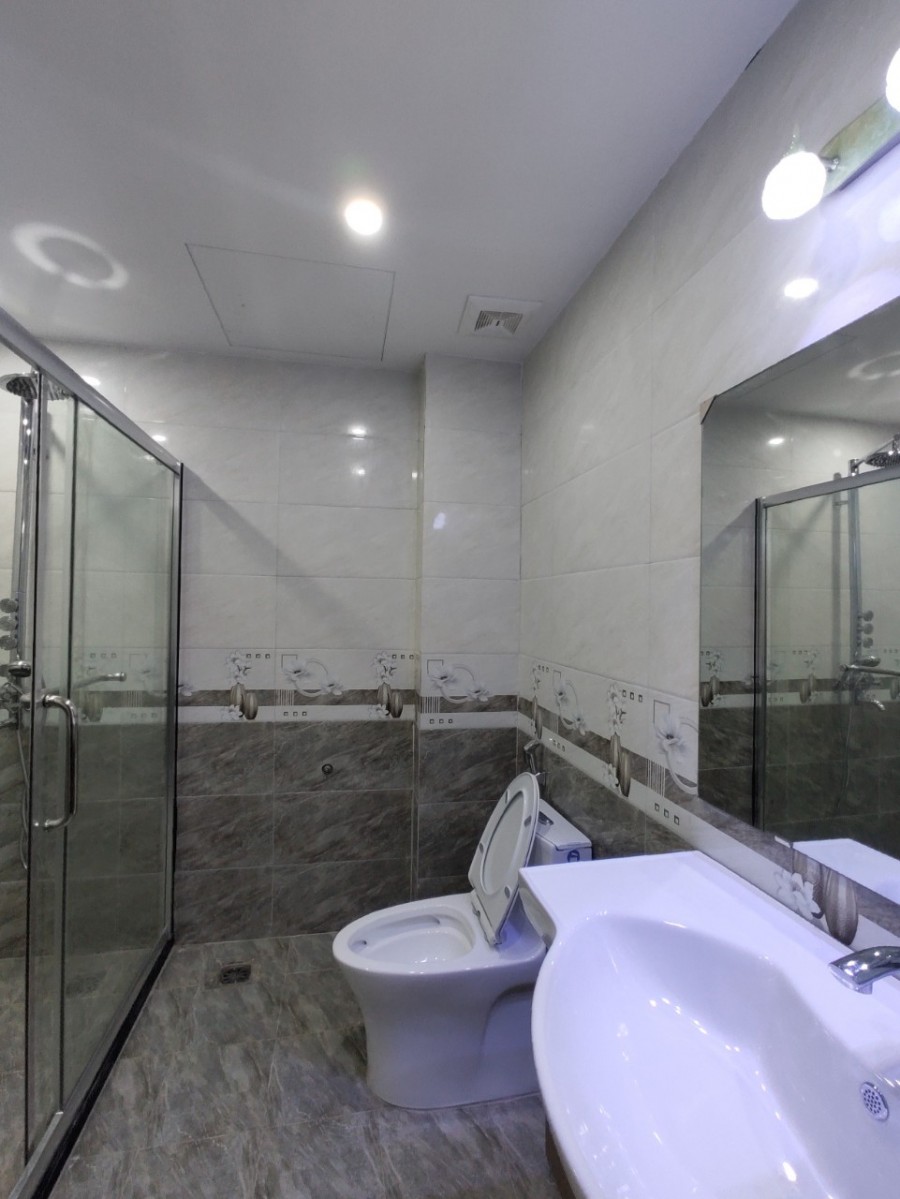 KINH DOANH SIÊU ĐỈNH CAO NGUYỄN LƯƠNG BẰNG 2 MẶT TIỀN