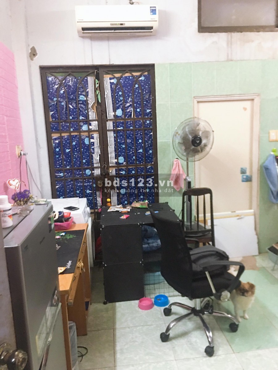 LŨY BÁN BÍCH GẦN ĐẦM SEN CHƯA QUA ĐẦU TƯ CÁCH MẶT TIỀN ĐÚNG 1 CĂN 82M2 4 PN CHỈ 5.6 TỶ
