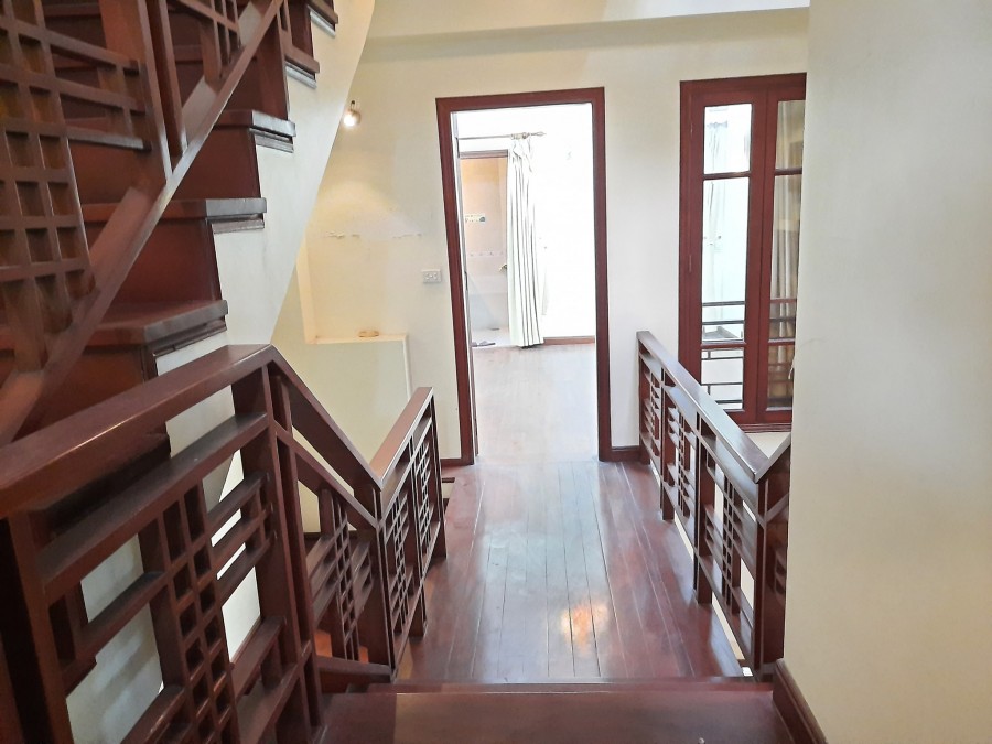 Bán Nhà Quận Đống Đa, 70m2, 4T, MT6, 12.5 Tỷ, Ô Tô Tránh, Trung Tâm, Kinh Doanh Và Ở