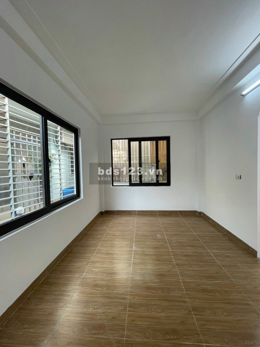 Rẻ Bất Ngờ, 56m2 MTx4.8m 4T , Bồ Đề L.Biên nhỉnh 4 tỷ