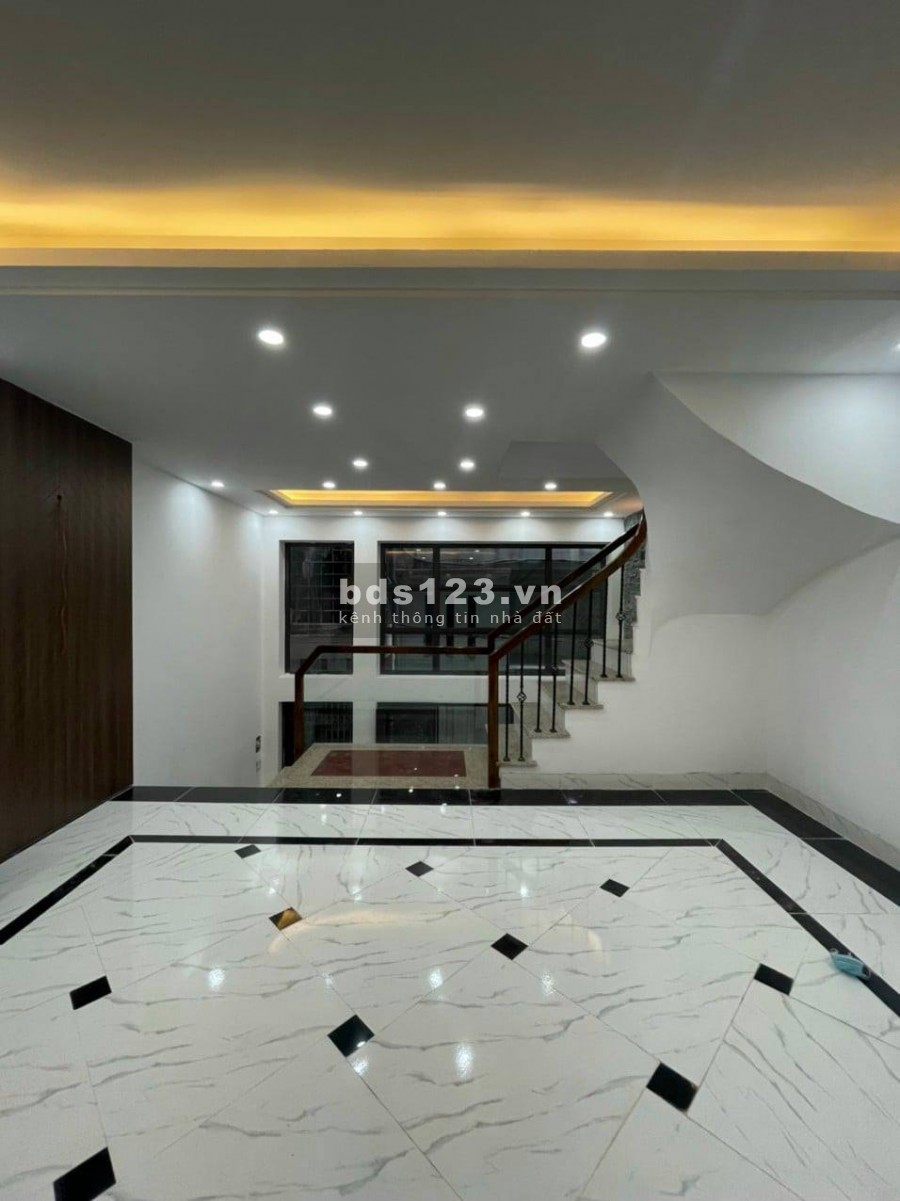 Rẻ Bất Ngờ, 56m2 MTx4.8m 4T , Bồ Đề L.Biên nhỉnh 4 tỷ