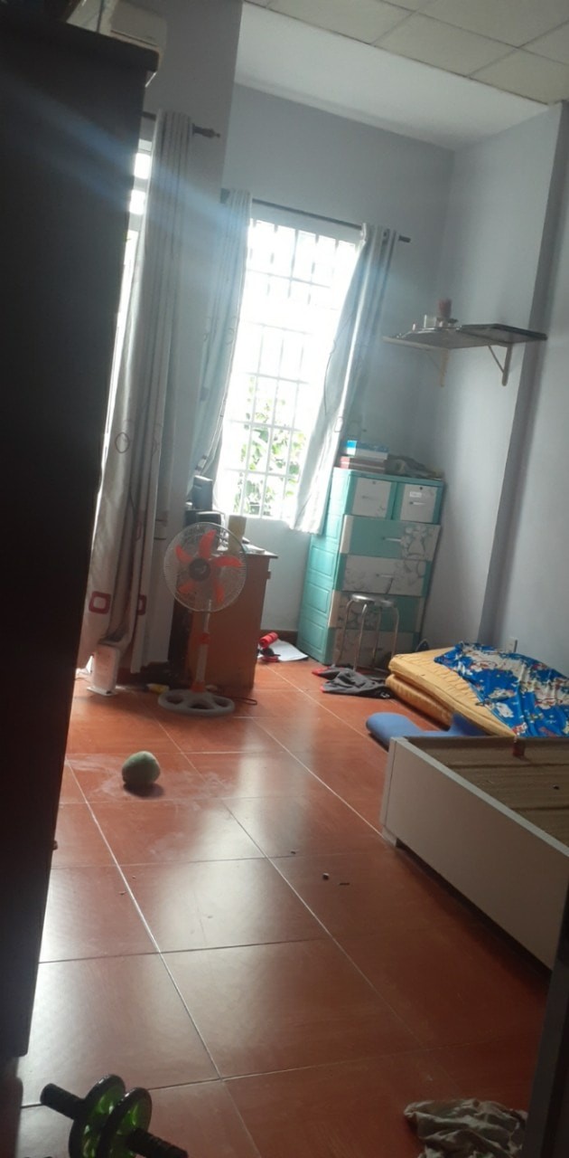 BÁN GẤP 2 NGÀY THÔI NHÀ 40M2 SÁT BÌNH THẠNH HXH TẬN CỬA GIÁ 3.3 TỶ