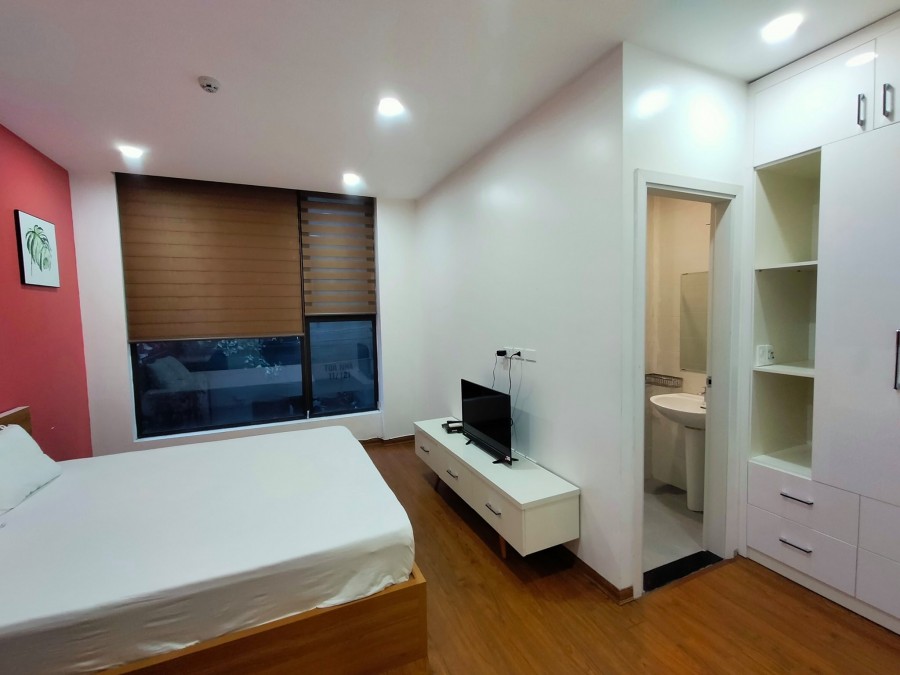 Bán Nhà Quận Đống Đa, 70m2, 4T, MT6, 12.5 Tỷ, Ô Tô Tránh, Trung Tâm, Kinh Doanh Và Ở