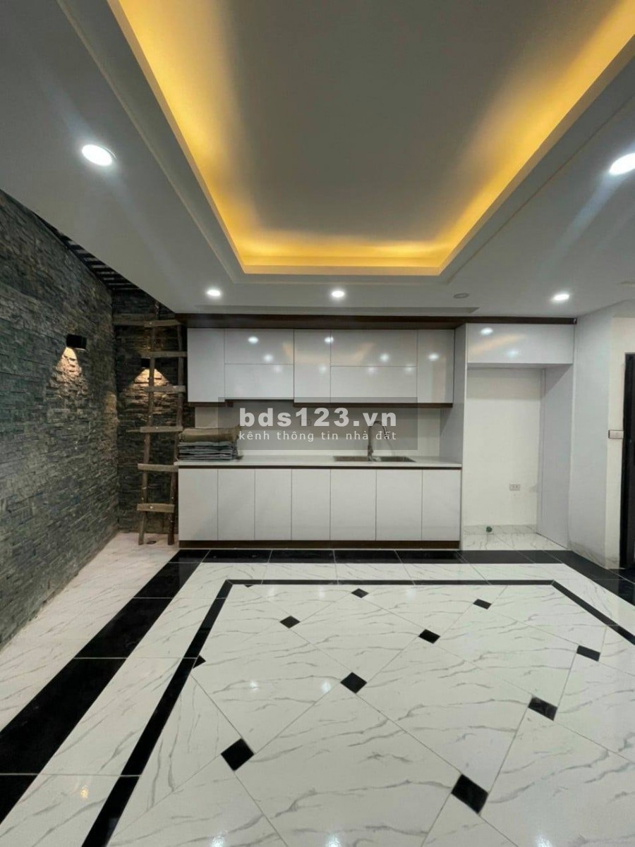 Rẻ Bất Ngờ, 56m2 MTx4.8m 4T , Bồ Đề L.Biên nhỉnh 4 tỷ