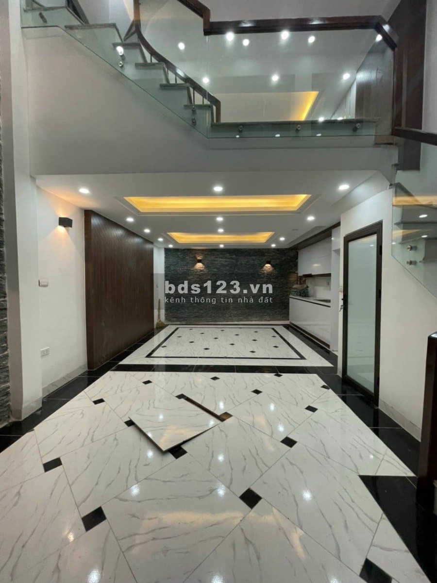 Rẻ Bất Ngờ, 56m2 MTx4.8m 4T , Bồ Đề L.Biên nhỉnh 4 tỷ