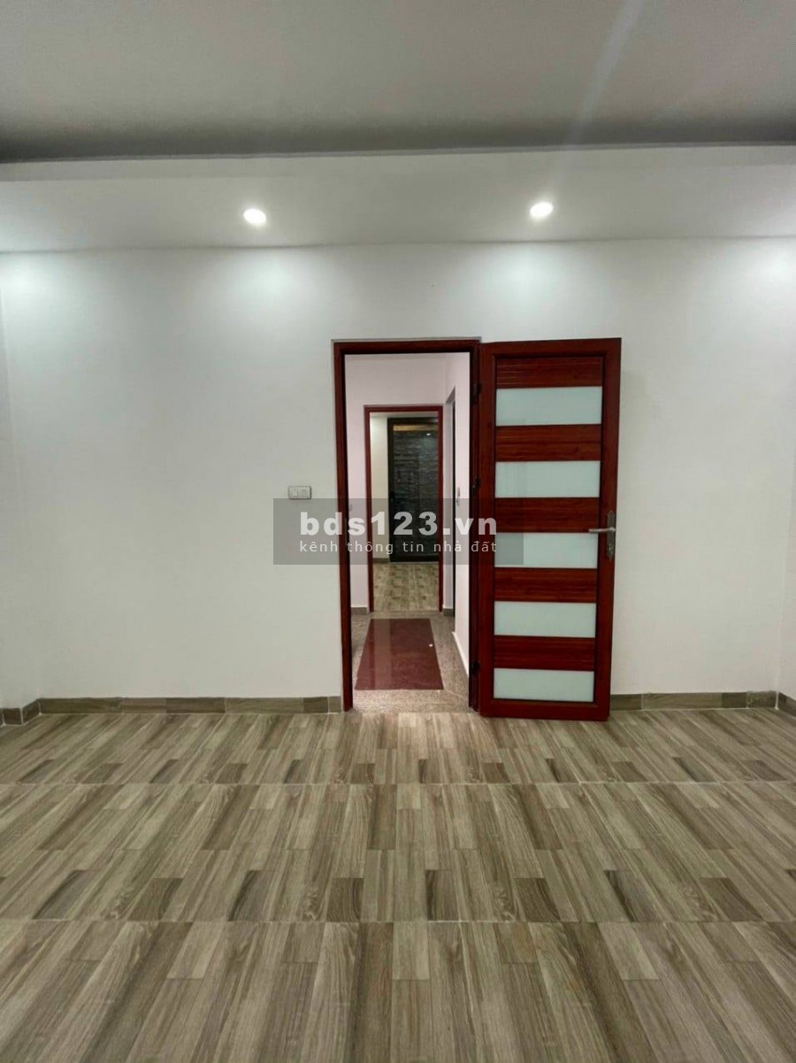 Rẻ Bất Ngờ, 56m2 MTx4.8m 4T , Bồ Đề L.Biên nhỉnh 4 tỷ