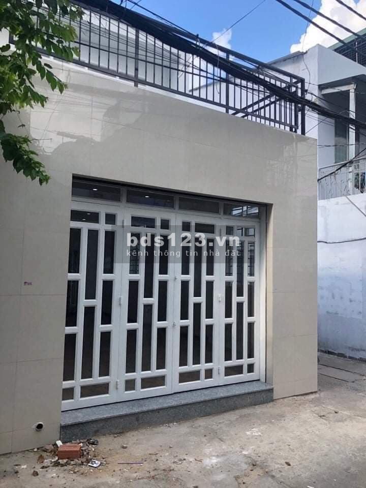 Bán gấp nhà Chu Văn An, phường 12,Bình Thạnh, hẻm ba gác lớn, 48m2 giá chỉ 3.6 tỷ.