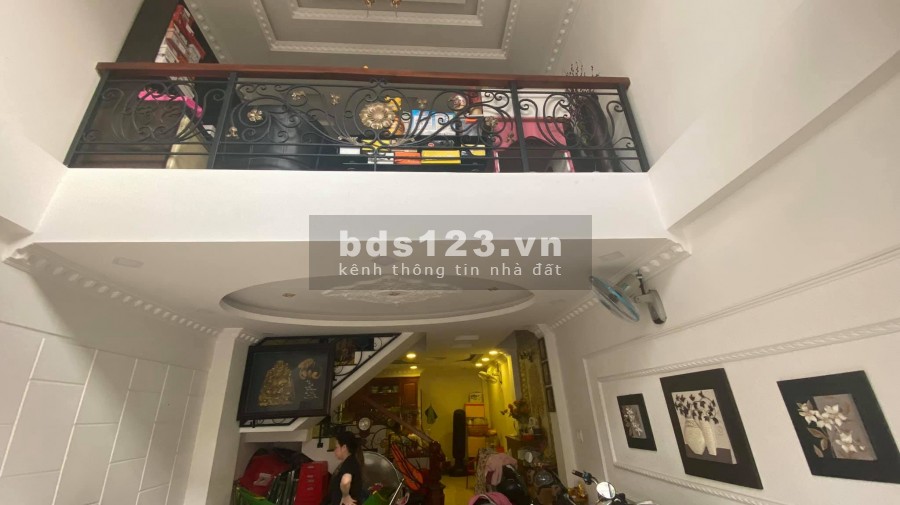 Bán Nhà Phố Mặt Tiền Bình Thạnh DT: 52m2, 5L, 4.5m x 12m, Giá Chỉ: 13 tỷ.