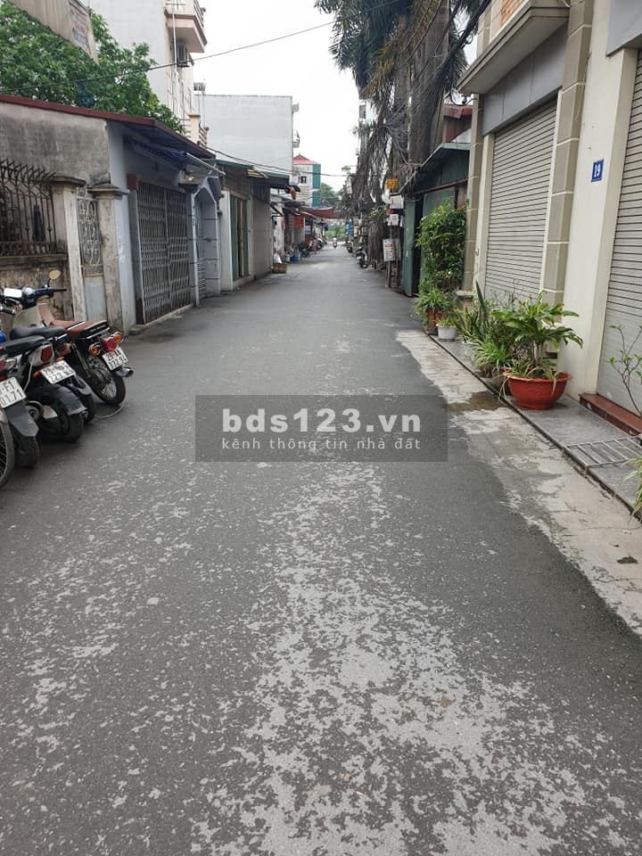 Bán đất Cầu Diễn, phân lô, ngõ thông, Ô tô qua, DT 50m2, giá 63tr/m2