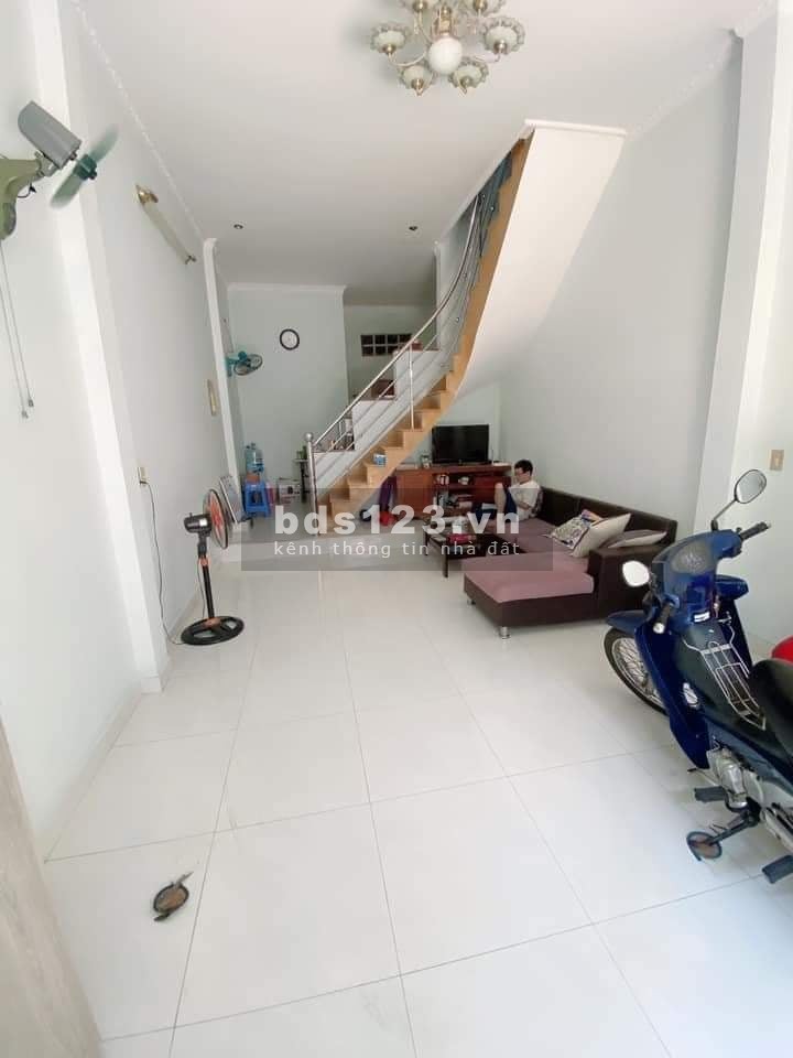 Bán nhà Tân Bình, Âu Cơ 44m2 chỉ 4.6 tỷ.