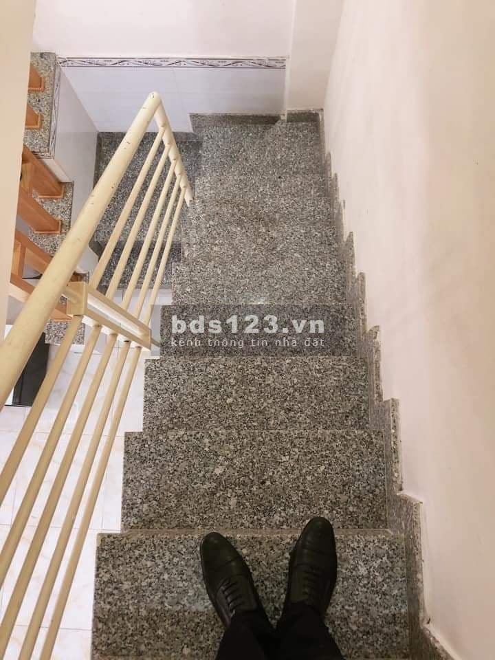 Bán nhà Bùi Thị Xuân thông Trường Sa, 40m2, giá rẻ 4.8 tỷ