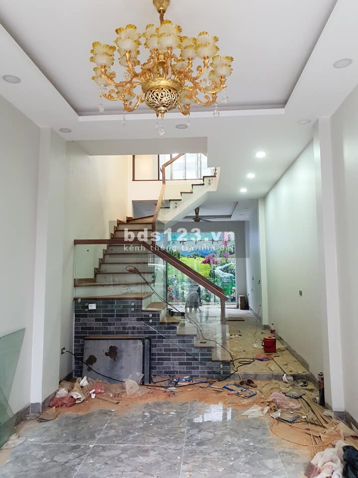 Bán nhà Bồ Đề, 58 m2, 5 tầng, Ô TÔ VÀO NHÀ, hơn 6 tỷ