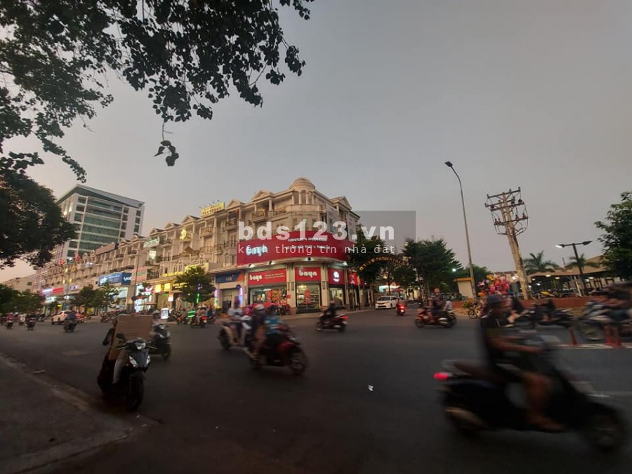 Bán Nhà HXH vị trí ĐỈNH ngay EMART Phan Văn Trị P5 GV 65m2 chỉ 7.5Tỷ