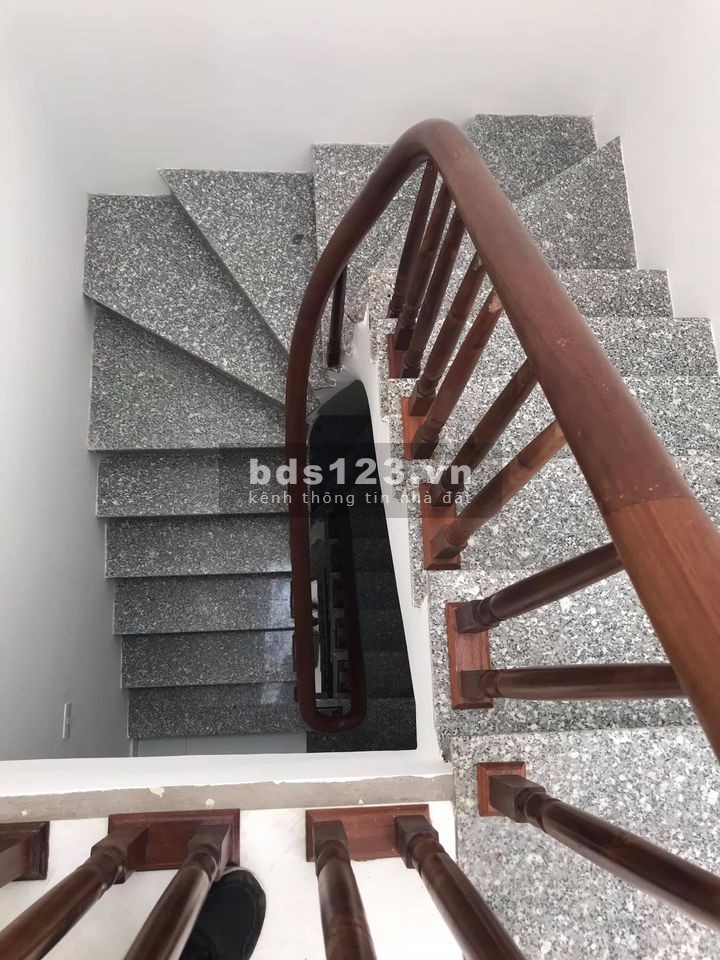 Bán nhà chính chủ Cổ điển, Tứ Hiệp- NHÀ ĐẸP - 4 TẦNG CHỈ HƠN 2 TỈ