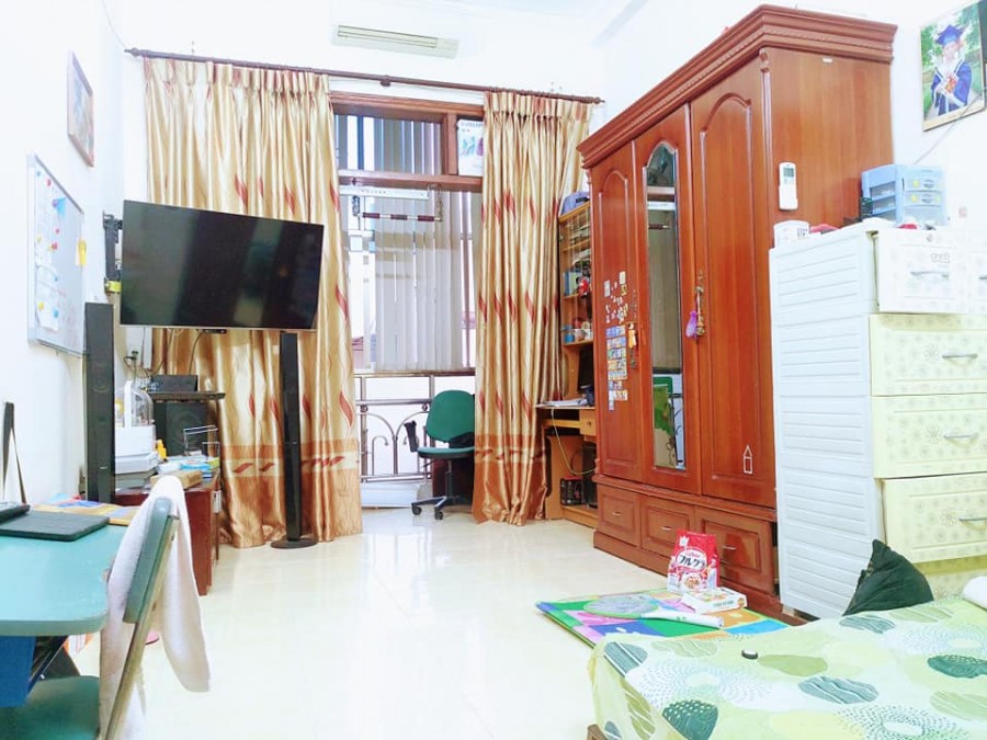 QUÁ HIẾM, BÁN NHÀ THÁI THỊNH, ĐỐNG ĐA, Ô TÔ, KINH DOANH SẦM UẤT, AN SINH ĐỈNH MÀ CHỈ 8.5 TỶ.