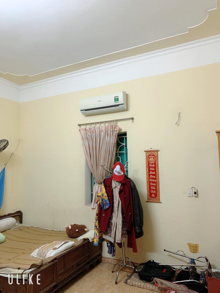 Nhà 3 tầng dân xây, đi bộ ra hồ Vị Xuyên, sân cổng rộng rãi, ô tô đỗ gần nhà, 1,7 tỷ