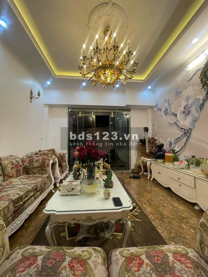 SIÊU HIÊM NHÀ PHẠM VĂN ĐỒNG, NGÕ XE BA GÁC, CÁCH MĐ 100M, 5 TẦNG, CHỈ 5TỶ HƠN