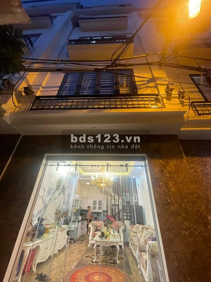 SIÊU HIÊM NHÀ PHẠM VĂN ĐỒNG, NGÕ XE BA GÁC, CÁCH MĐ 100M, 5 TẦNG, CHỈ 5TỶ HƠN